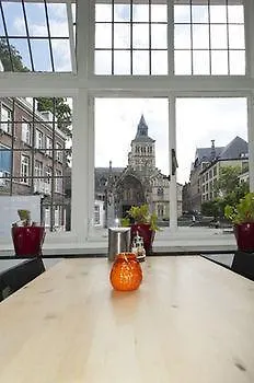 Oda ve Kahvaltı B&B De Hofnar Maastricht