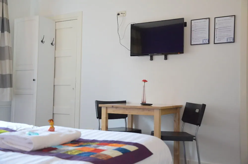 B&B De Hofnar Maastricht Oda ve Kahvaltı